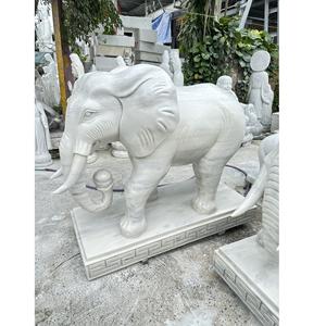 Statue d'éléphant moderne et durable sculptée à la main Statue d'animal d'extérieur avec surface polie Garantie d'un an Décorations personnalisables - Product Image 1
