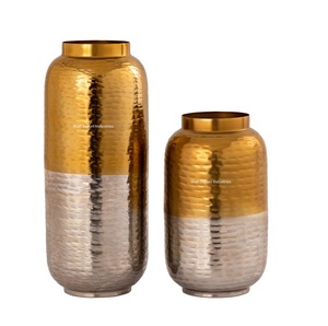 Floreros de metal de diseño martillado con acabado plateado y dorado para decoración del hogar y la boda Floreros cilíndricos - Product Image 3
