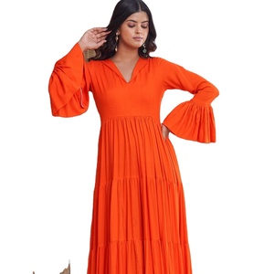 Robe de soirée haute couture longueur de plancher pour femmes, robe de créateur à manches longues et volants faite à la main - Product Image 1