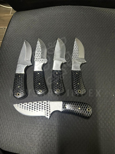 Cuchillo de Caza Portátil Forjado con Patrón, Cuchillo de Supervivencia para Camping al Aire Libre con Mango de Epoxi de Panal - Product Image 2