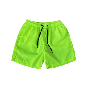 Short de fitness d'été taille haute pour hommes Short de course à motif solide à séchage rapide Short de gym d'entraînement de fitness de style de rue - Product Image 5