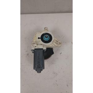 Moteur électrique de lève-vitre avant droit MERCEDES Classe B W245 1ère série (05>11) A1698204442 640940 - Product Image 2