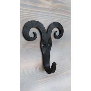 Ganchos para llaves de hierro hechos a mano con encantadores diseños Vintage para uso doméstico práctico y decorativo - Product Image 4