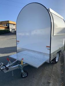 Remolque de Comida Rápida de Acero Inoxidable Premium 3.0 para Venta Minorista de Aperitivos, Dulces, Papas Fritas y Hot Dogs, Usado - Product Image 6