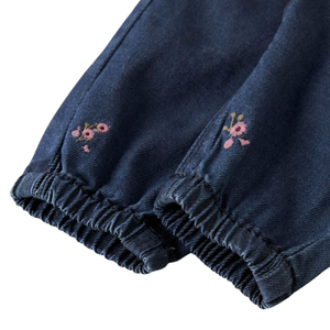 กางเกงยีนส์เด็กเนื้อผ้านุ่ม ยืดหยุ่นเล็กน้อย เอวยางยืด ใส่สบาย น้ำหนักเบา ลายพิมพ์น่ารัก สไตล์น่ารัก รับสั่งทำโลโก้ - Product Image 3