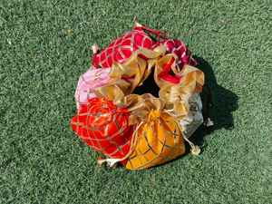 Pochettes potli ornées de gota patti indiennes faites à la main sacs-cadeaux réutilisables pour mariage et fête pour événements festifs - Product Image 5
