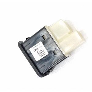 TOMA DE CORRIENTE AUX/USB OPEL Corsa E 3ª Serie 95224941 (15>) - Product Image 4