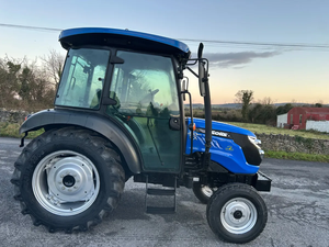 Tracteur agricole robuste 50 CV 2 roues motrices avec cabine fermée, moteur et boîte de vitesses, pour travaux de terrain, prix de gros - Product Image 4