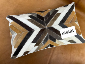 Funda De Almohada lumbar hecha a mano de piel de vaca diseñador de rayas patchwork blanco y marrón pelo genuino natural en regalo de piel para él - Product Image 5