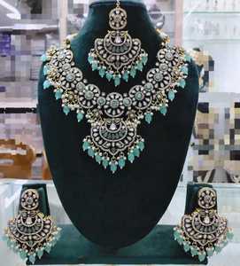 Conception traditionnelle de collier lourd ensemble avec boucles d'oreilles et Tikka Kundan ensemble de collier de mariée pour femmes filles pour vêtements de mariage - Product Image 4