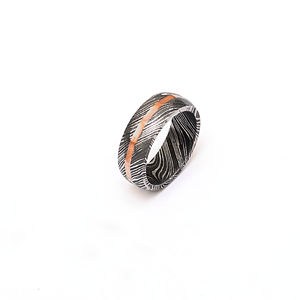 Caja de Anillo de Acero de Damasco Clásica de 8 mm, Hecha a Mano, Personalizable, Regalo Perfecto para Papá, Esposo, Novio, Soporte OEM, Personalización - Product Image 1