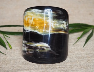 Bracelets en corne de buffle naturelle, fabrication artisanale de bijoux en corne de buffle - Product Image 1