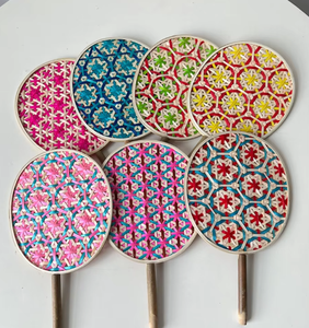 Ventilador de hoja de paja de mano de moda Premium, ventilador de hoja de palma tejido Natural, recuerdo de fiesta de hierba Tropical, ventilador de cola de mano decorativo - Product Image 1