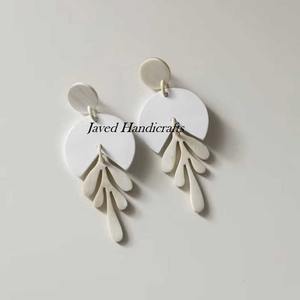 ต่างหูทรงเขาควายกันน้ำขัดเงาสำหรับผู้หญิงเครื่องประดับสไตล์สัตว์ธรรมชาติงานหัตถกรรม - Product Image 3