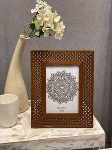 Marco de fotos de diseño colgante de madera y resina, el mejor marco decorativo hecho a mano para uso en el hogar y la Oficina - Product Image 2