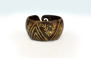 Hand-Carved Wooden Yarn Bowl: Rustic Leaf Design Knitting & Crochet Yarn Bowl Functional Christmas gift - Product Image 2