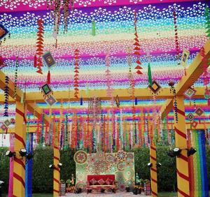 Bonne qualité nouveauté 2024 couleur rouge 4 FT décoratif feutre tissu ligne tentures pour la fête de mariage et la décoration d'événement - Product Image 3