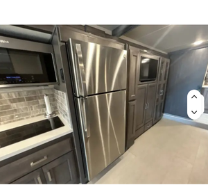 Oferta 2023: Autocaravana Clase A con Motor Diésel Thor Motor Coach Palazzo de 37.5 pies en Venta - Product Image 2