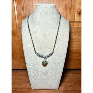 LeRoy James # Collier en or blanc 8 carats avec turquoise, topaze et diamants, serti en forme d'ailes, plaqué rhodium, platine, taille princesse - Product Image 3