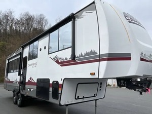 รถบ้านมือสองสภาพดี ปี 2026 รุ่น Forest River Campsite Elite 32BA-M - Product Image 1