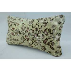 Oreiller en mosaïque Kantha en laine beige à motifs vintage 8x16 pouces avec technique tissée de conception de raisin lambrissé Paisley - Product Image 3