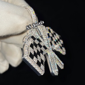 Pendentif Hip Hop en argent 925 fait à la main avec drapeau Moissanite VVS1 entièrement glacé Rappeur personnalisé Cadeau pour homme plaqué rhodium 23.00 grammes - Product Image 3