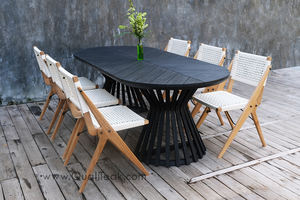 Mesa de comedor ovalada moderna Xaveria, cojín impermeable, muebles de exterior de madera duradera para hoteles, parques, villas, fácil montaje - Product Image 2