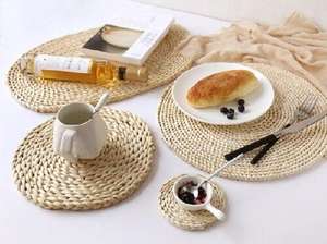 Jacinthe d'eau Tapis tissé à la main Classique et élégant Choix écologique ajoutant une beauté naturelle aux intérieurs et aux décorations de salle à manger - Product Image 2