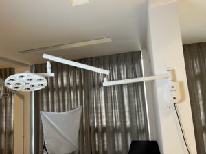 Nuevo producto al por mayor eléctrico 360 montado en la pared luz LED quirúrgica alto CRI 90 70000Lux iluminación cirugía clínica veterinaria - Product Image 5