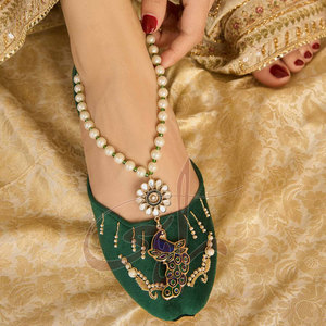 Calzado Khussa para Mujer de Alta Calidad, Antideslizante, con Estampado Personalizado, Color y Talla a Medida, Suela de Cuero Genuino y Parte Superior de Terciopelo - Product Image 5