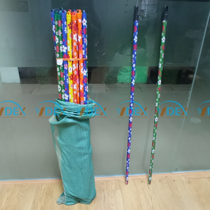 Palo de escoba de madera de Vietnam para limpieza de cocina Artículo doméstico fácil de usar con escobas y recogedores de PVC y plástico - Product Image 5