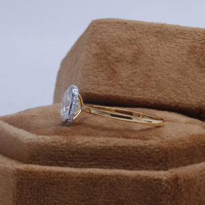 Anillo de compromiso de diamante con corte de cojín cultivado en laboratorio, anillo de regalo de lujo de moda de oro sólido de 14K para mujer, certificado IGI - Product Image 3