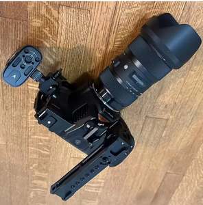 Caméra de cinéma originale 6K G2 EF avec objectif 18-35 mm - Product Image 2