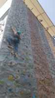 Muro de Escalada de FRP para Exteriores con Paneles Multicolores para Parques Infantiles Públicos, Uso para Adultos