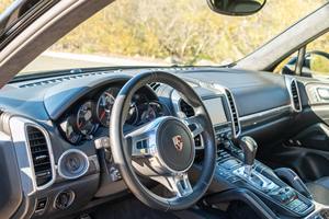 Porsche Cayenne Turbo 2011 - Product Image 5