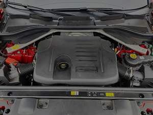 Sport P360 SE Dynamic Turbo 2023, 6 Cilindros, Tracción en las Cuatro Ruedas, Rojo Firenze, Sin Modificar - Product Image 6