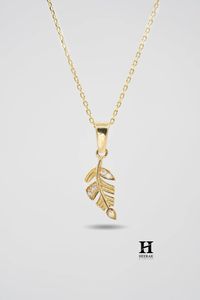 Elegante Collar Minimalista de Oro Rosa de 14K con Colgante de Diamante en Forma de Pluma, Joyería Fina - Product Image 2