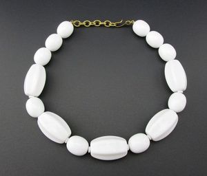 Minimalist Resin Necklace with Seashell Inlay - Product Image 3