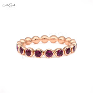 Bague de fiançailles en or rose massif 14 carats avec rubis naturel serti en bélière de 2,5 mm, bague éternelle, empilable, bijoux fins faits à la main pour femmes - Product Image 3