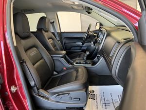 M-C G 2018 Can_y_on SLT Crew Cab 4WD - Product Image 2