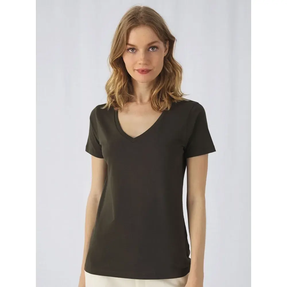 Black, Khaki, Light Grey, Navy, Red, White