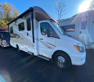 Autocaravana Usada TOP 2016 Winnebago View 24V Lista para Vender - Product Image 6