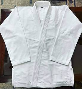 Kimono Unisex Blanco para Jiu Jitsu Brasileño, Chaqueta de Artes Marciales y Karate, 100% Algodón, Secado Rápido, Personalizado OEM EVI 780 - Product Image 1