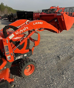 Tractor de jardín Kubota BX23S 4WD asequible con cargador frontal y retroexcavadora, tractor de ruedas multifuncional de 21.6 HP - Product Image 4