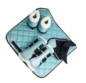 TARIQ MFG CO-Ensemble de Tapis de Selle Matelassé Brillant avec Bottes à Paillettes et Couvre-Oreilles - Product Image 1