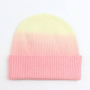 Gorro de Punto Grueso de Invierno con Logotipo Personalizado, Métodos de Impresión de Alta Calidad, Color Sólido, Imagen Unisex para Adultos, Impresión Digital a Mano - Product Image 1