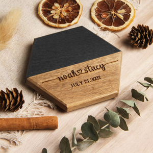 Juego de posavasos de resina con soporte con diseños abstractos de colores claros y efecto mármol, ideal para uso doméstico o de regalo - Product Image 4