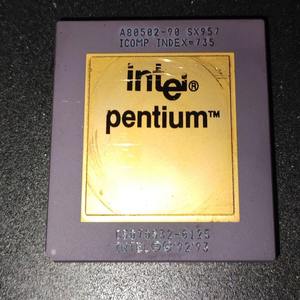 Venta al por mayor de chatarra de oro de primera calidad retro para Pentium A80502-90 SX957 733MHz AM4 Socket para recuperación de oro - Product Image 1