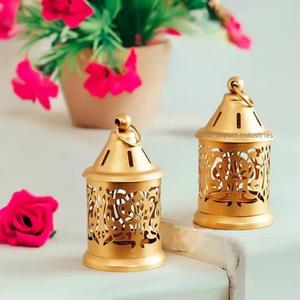 Nouvel arrivage de Noël Pâques Art moderne écologique Lanterne à bougie en métal en fer doré unique pour la maison, le salon et la table - Product Image 4