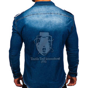 เสื้อเชิ้ตยีนส์ผู้ชายทรงปกติ สไตล์ลำลอง มีกระเป๋าหน้า รับทำโลโก้และดีไซน์ เสื้อผ้าลำลองสั่งทำ - Product Image 2